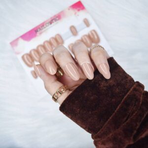 NUDE PRESS ON NAIL